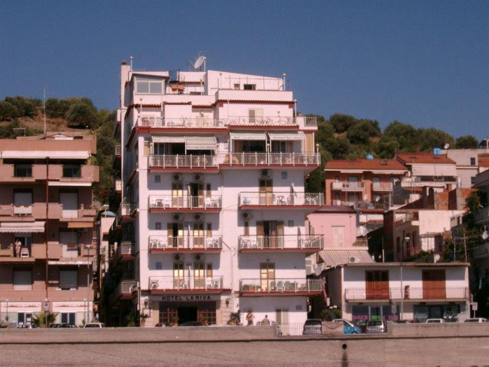 Hotel La Riva Giardini Naxos Ngoại thất bức ảnh