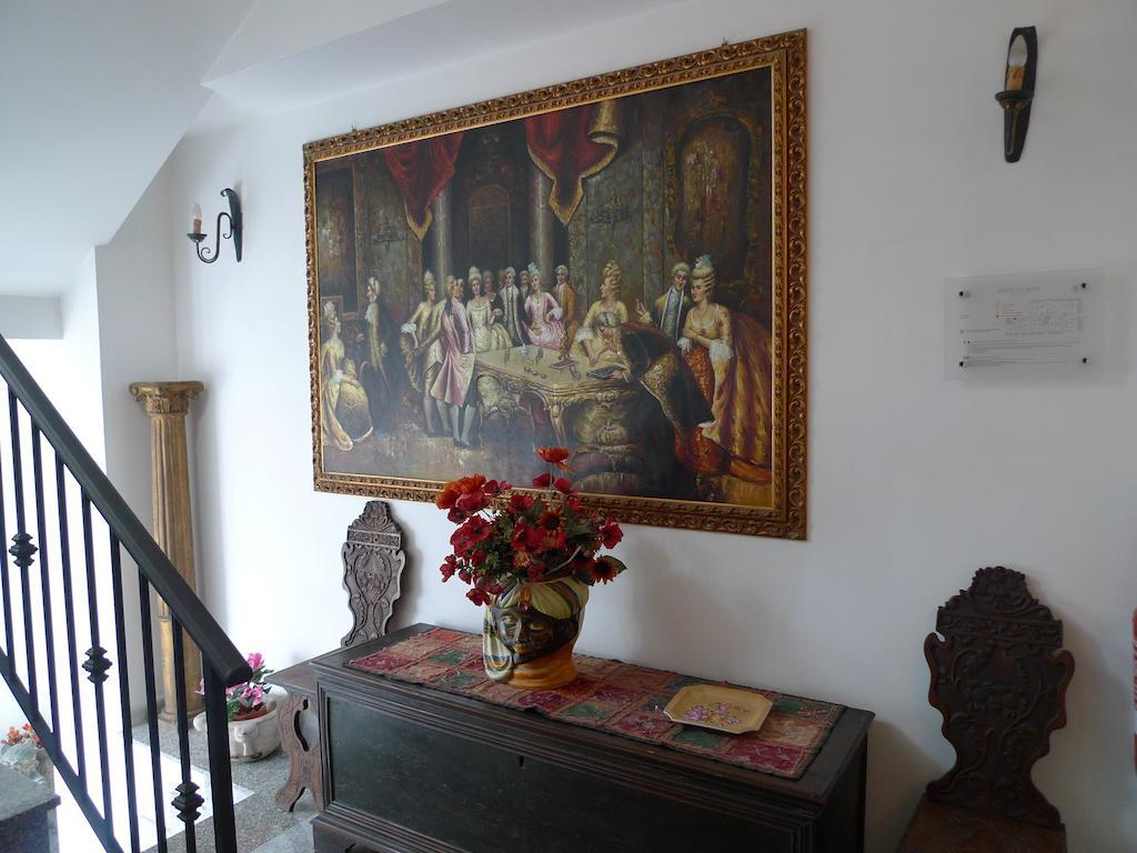 Hotel La Riva Giardini Naxos Ngoại thất bức ảnh