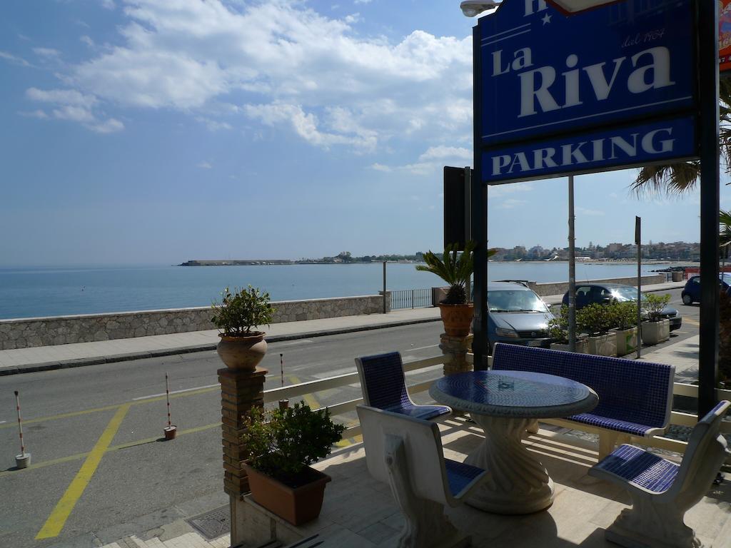 Hotel La Riva Giardini Naxos Ngoại thất bức ảnh