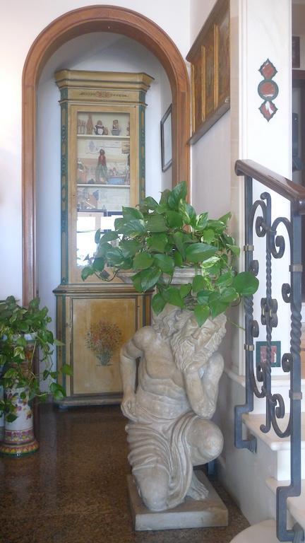 Hotel La Riva Giardini Naxos Ngoại thất bức ảnh