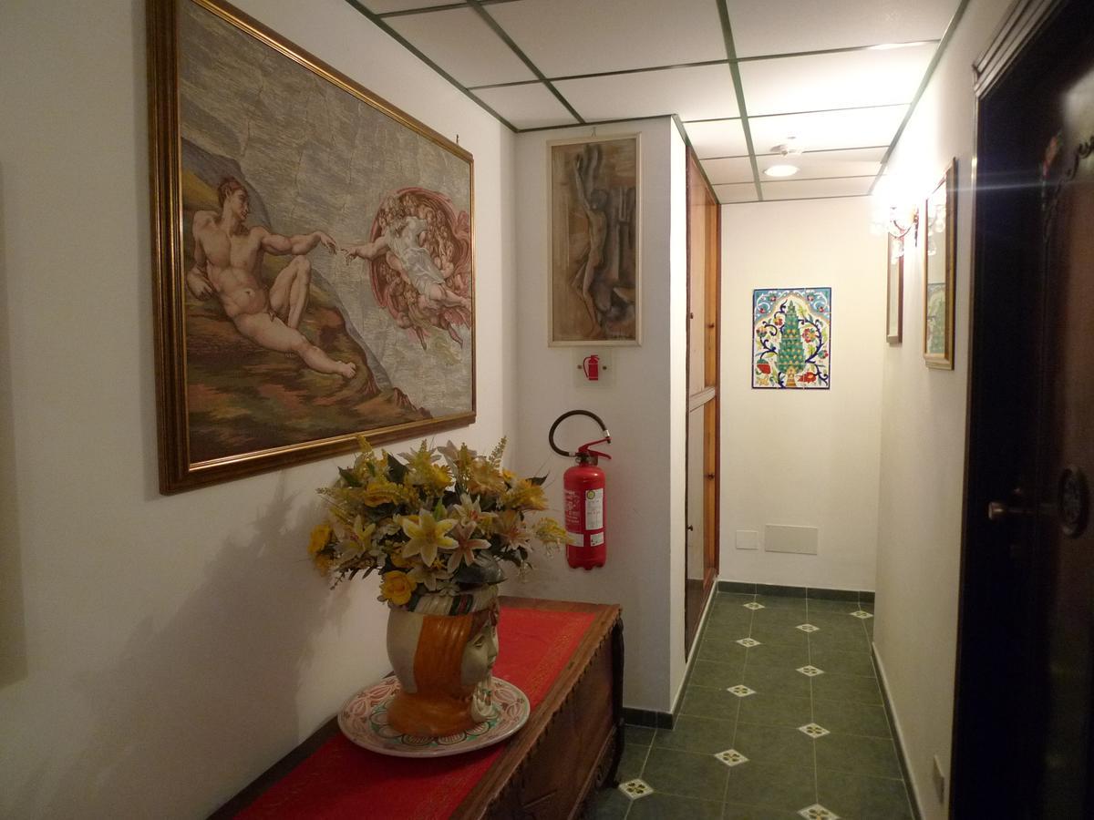 Hotel La Riva Giardini Naxos Ngoại thất bức ảnh